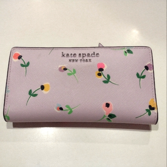kate spade Handbags - Beautiful Kate Spade Staci Wallet